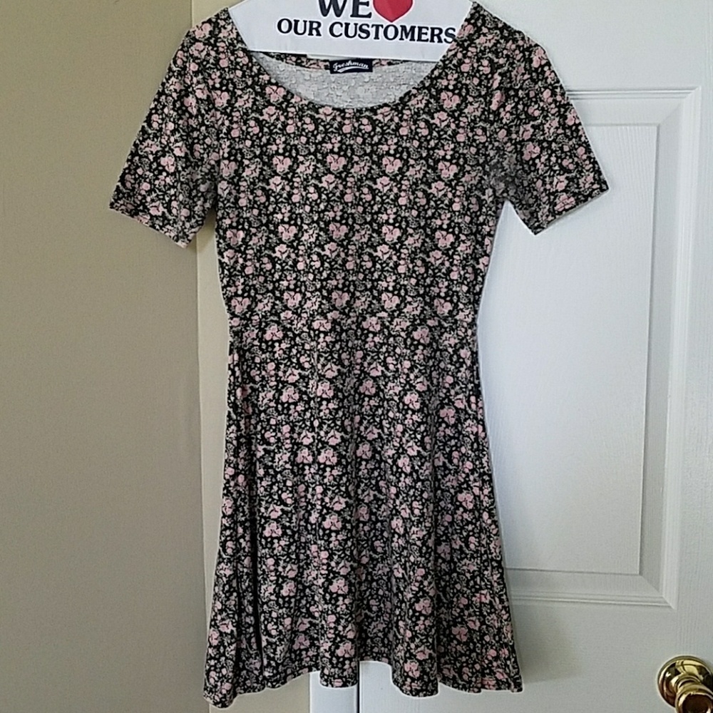 Soft flowy dress, XS, by Freshman
